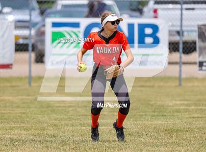 Thumbnail 1 in Waukon vs Beckman (West Delaware Invitational) photogallery.