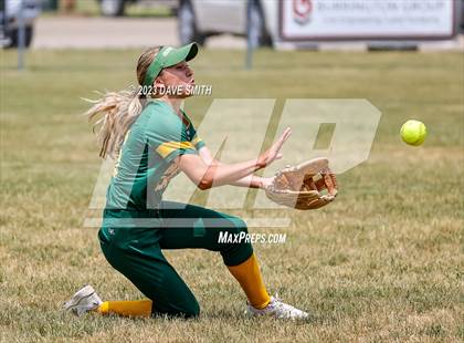 Thumbnail 2 in Waukon vs Beckman (West Delaware Invitational) photogallery.