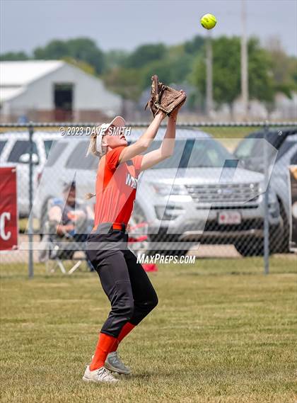 Thumbnail 1 in Waukon vs Beckman (West Delaware Invitational) photogallery.