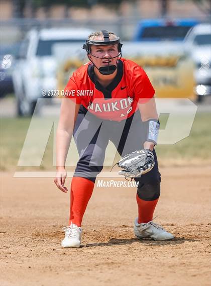 Thumbnail 1 in Waukon vs Beckman (West Delaware Invitational) photogallery.