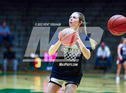 Thumbnail 1 in Bedford North Lawrence vs Noblesville (Hall of Fame Classic) photogallery.