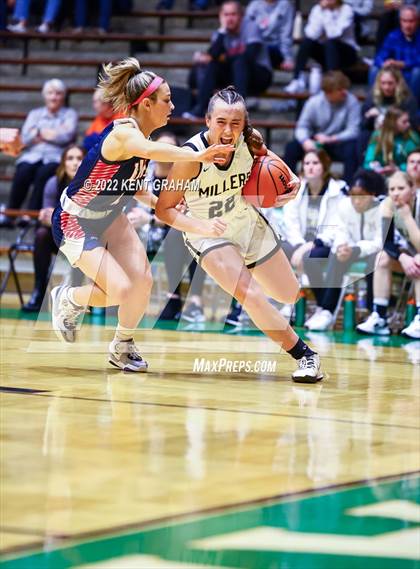 Thumbnail 1 in Bedford North Lawrence vs Noblesville (Hall of Fame Classic) photogallery.