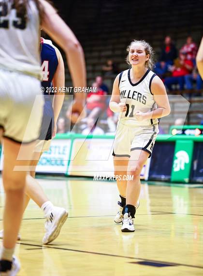 Thumbnail 1 in Bedford North Lawrence vs Noblesville (Hall of Fame Classic) photogallery.