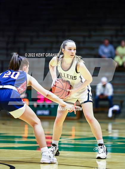 Thumbnail 3 in Bedford North Lawrence vs Noblesville (Hall of Fame Classic) photogallery.