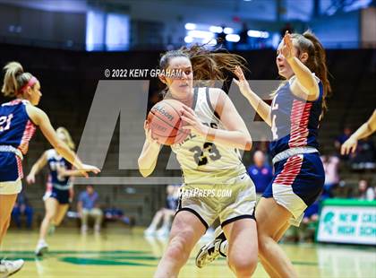 Thumbnail 3 in Bedford North Lawrence vs Noblesville (Hall of Fame Classic) photogallery.
