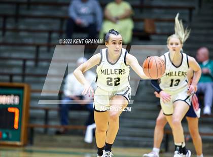 Thumbnail 1 in Bedford North Lawrence vs Noblesville (Hall of Fame Classic) photogallery.