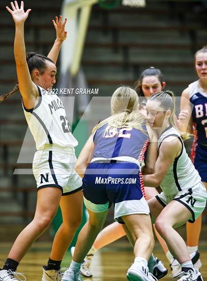 Thumbnail 3 in Bedford North Lawrence vs Noblesville (Hall of Fame Classic) photogallery.