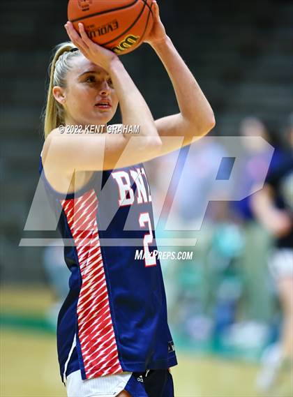 Thumbnail 3 in Bedford North Lawrence vs Noblesville (Hall of Fame Classic) photogallery.
