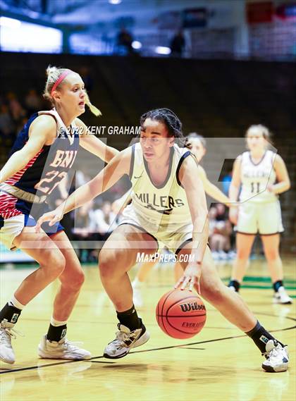 Thumbnail 2 in Bedford North Lawrence vs Noblesville (Hall of Fame Classic) photogallery.