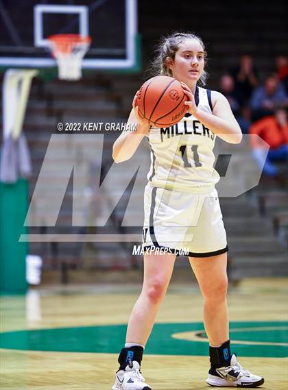 Thumbnail 2 in Bedford North Lawrence vs Noblesville (Hall of Fame Classic) photogallery.