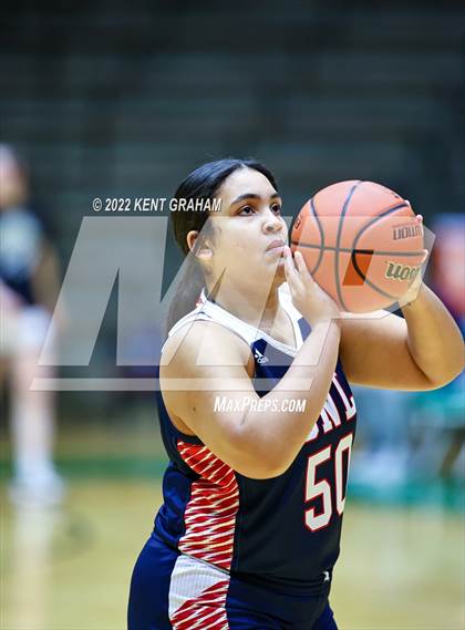 Thumbnail 2 in Bedford North Lawrence vs Noblesville (Hall of Fame Classic) photogallery.