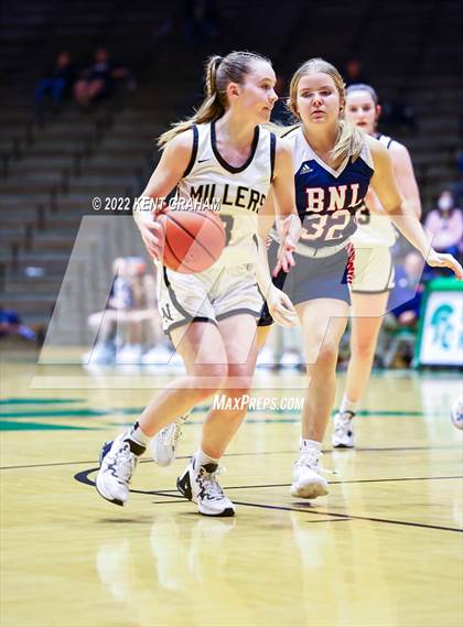 Thumbnail 3 in Bedford North Lawrence vs Noblesville (Hall of Fame Classic) photogallery.
