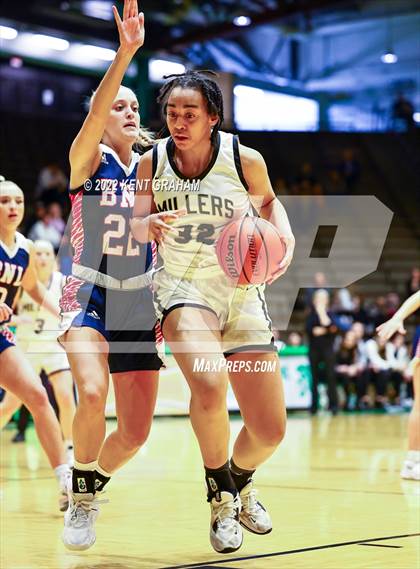 Thumbnail 2 in Bedford North Lawrence vs Noblesville (Hall of Fame Classic) photogallery.