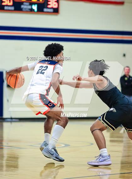 Thumbnail 1 in Chaminade vs Oak Park (9th Annual west valley Boys Basketball Tip-off Classic) photogallery.
