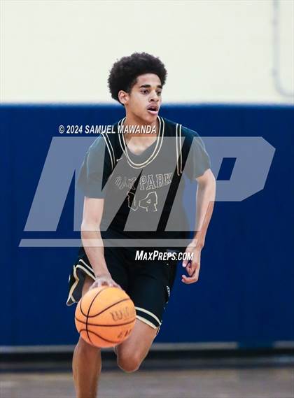 Thumbnail 3 in Chaminade vs Oak Park (9th Annual west valley Boys Basketball Tip-off Classic) photogallery.