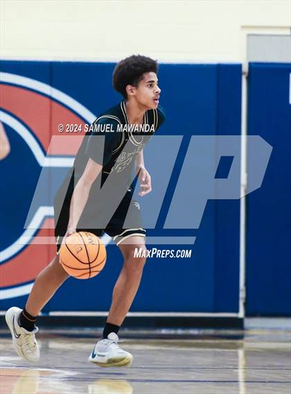 Thumbnail 2 in Chaminade vs Oak Park (9th Annual west valley Boys Basketball Tip-off Classic) photogallery.