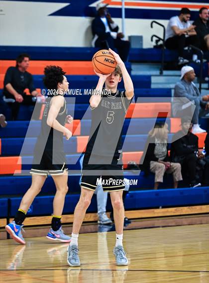 Thumbnail 1 in Chaminade vs Oak Park (9th Annual west valley Boys Basketball Tip-off Classic) photogallery.