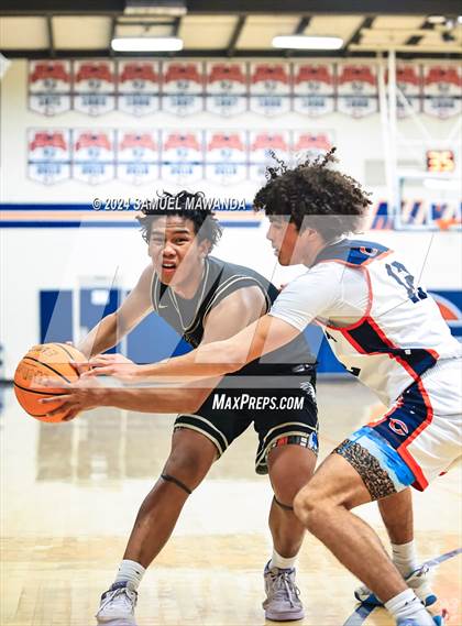 Thumbnail 2 in Chaminade vs Oak Park (9th Annual west valley Boys Basketball Tip-off Classic) photogallery.