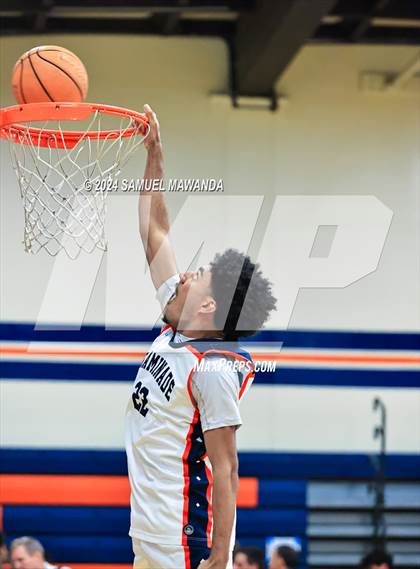 Thumbnail 3 in Chaminade vs Oak Park (9th Annual west valley Boys Basketball Tip-off Classic) photogallery.