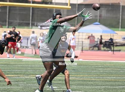 Thumbnail 2 in Inglewood vs. Mission Viejo (South County Tournament) photogallery.