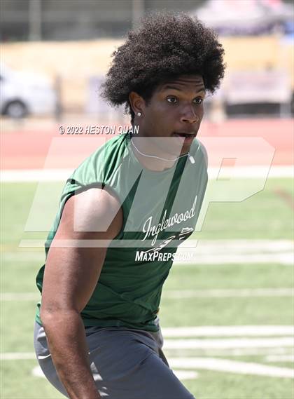 Thumbnail 1 in Inglewood vs. Mission Viejo (South County Tournament) photogallery.