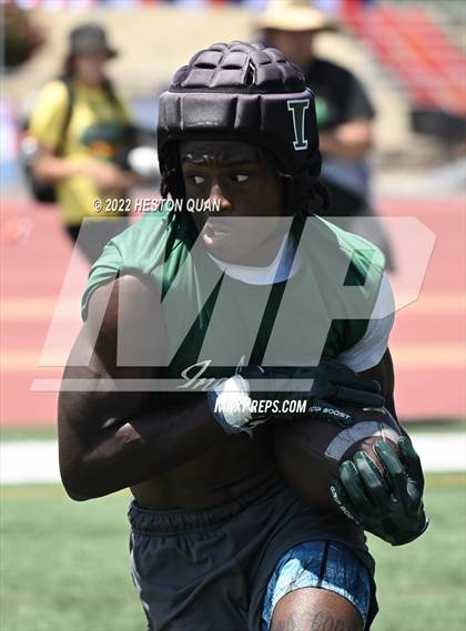 Thumbnail 3 in Inglewood vs. Mission Viejo (South County Tournament) photogallery.