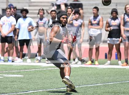 Thumbnail 2 in Inglewood vs. Mission Viejo (South County Tournament) photogallery.