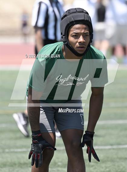 Thumbnail 3 in Inglewood vs. Mission Viejo (South County Tournament) photogallery.