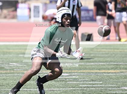 Thumbnail 1 in Inglewood vs. Mission Viejo (South County Tournament) photogallery.