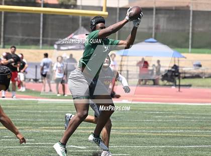 Thumbnail 3 in Inglewood vs. Mission Viejo (South County Tournament) photogallery.
