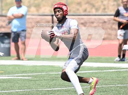 Thumbnail 2 in Inglewood vs. Mission Viejo (South County Tournament) photogallery.