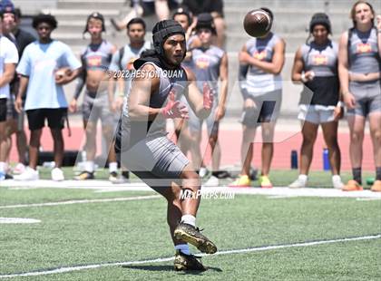 Thumbnail 3 in Inglewood vs. Mission Viejo (South County Tournament) photogallery.