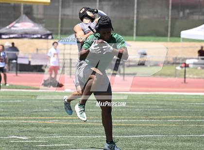 Thumbnail 2 in Inglewood vs. Mission Viejo (South County Tournament) photogallery.