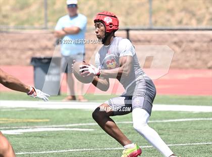 Thumbnail 3 in Inglewood vs. Mission Viejo (South County Tournament) photogallery.