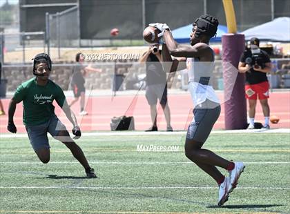 Thumbnail 3 in Inglewood vs. Mission Viejo (South County Tournament) photogallery.
