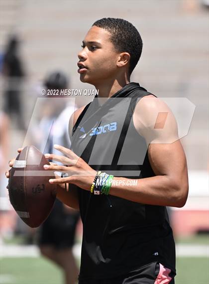 Thumbnail 3 in Inglewood vs. Mission Viejo (South County Tournament) photogallery.