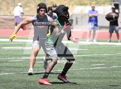 Thumbnail 2 in Inglewood vs. Mission Viejo (South County Tournament) photogallery.