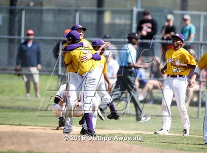Thumbnail 3 in Richardson vs. Rockwall (UIL Class 6A Area Playoff) photogallery.