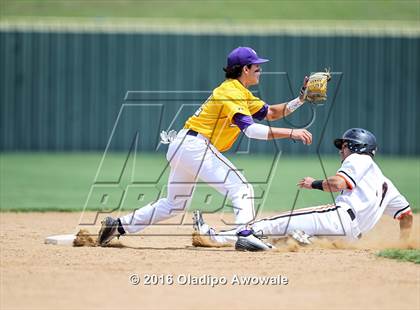 Thumbnail 2 in Richardson vs. Rockwall (UIL Class 6A Area Playoff) photogallery.