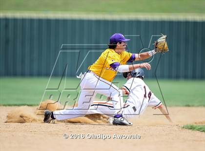 Thumbnail 3 in Richardson vs. Rockwall (UIL Class 6A Area Playoff) photogallery.