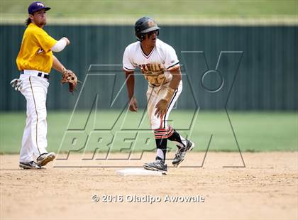 Thumbnail 2 in Richardson vs. Rockwall (UIL Class 6A Area Playoff) photogallery.