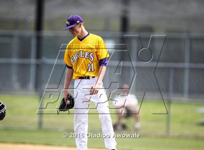 Thumbnail 3 in Richardson vs. Rockwall (UIL Class 6A Area Playoff) photogallery.