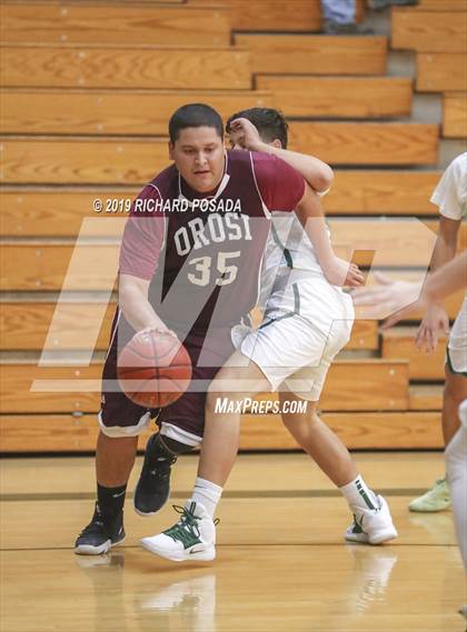 Thumbnail 2 in Orosi @ Dinuba (Andrew Bedoya Holiday Classic) photogallery.