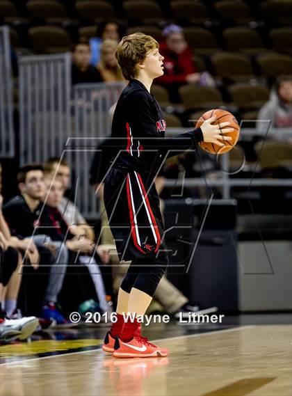 Thumbnail 1 in Holy Cross vs Dixie ( Opening Round Ninth Region) photogallery.