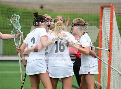Thumbnail 1 in Sacred Heart Academy vs. Lauralton Hall (CIAC Class S Final) photogallery.