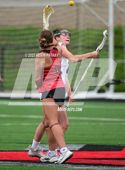 Thumbnail 3 in Sacred Heart Academy vs. Lauralton Hall (CIAC Class S Final) photogallery.
