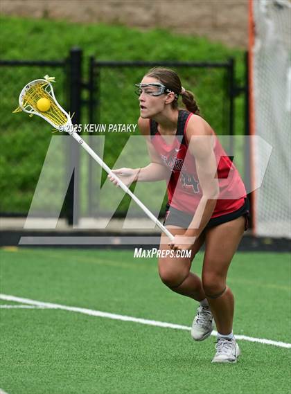 Thumbnail 2 in Sacred Heart Academy vs. Lauralton Hall (CIAC Class S Final) photogallery.