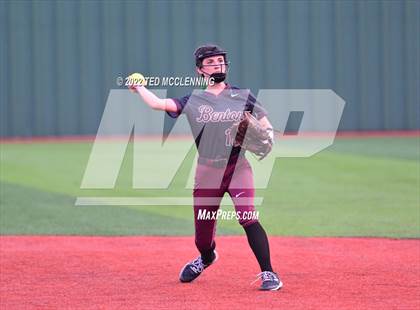 Thumbnail 3 in Benton vs. Greene County Tech (AAA 5A State Final) photogallery.