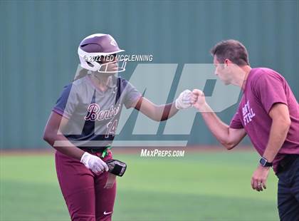 Thumbnail 2 in Benton vs. Greene County Tech (AAA 5A State Final) photogallery.