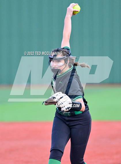 Thumbnail 1 in Benton vs. Greene County Tech (AAA 5A State Final) photogallery.